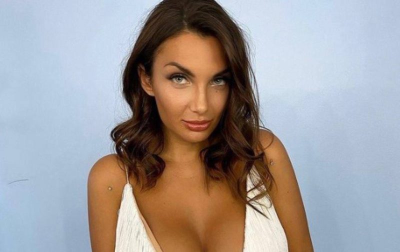 Elettra Lamborghini innamorata di un naufrago